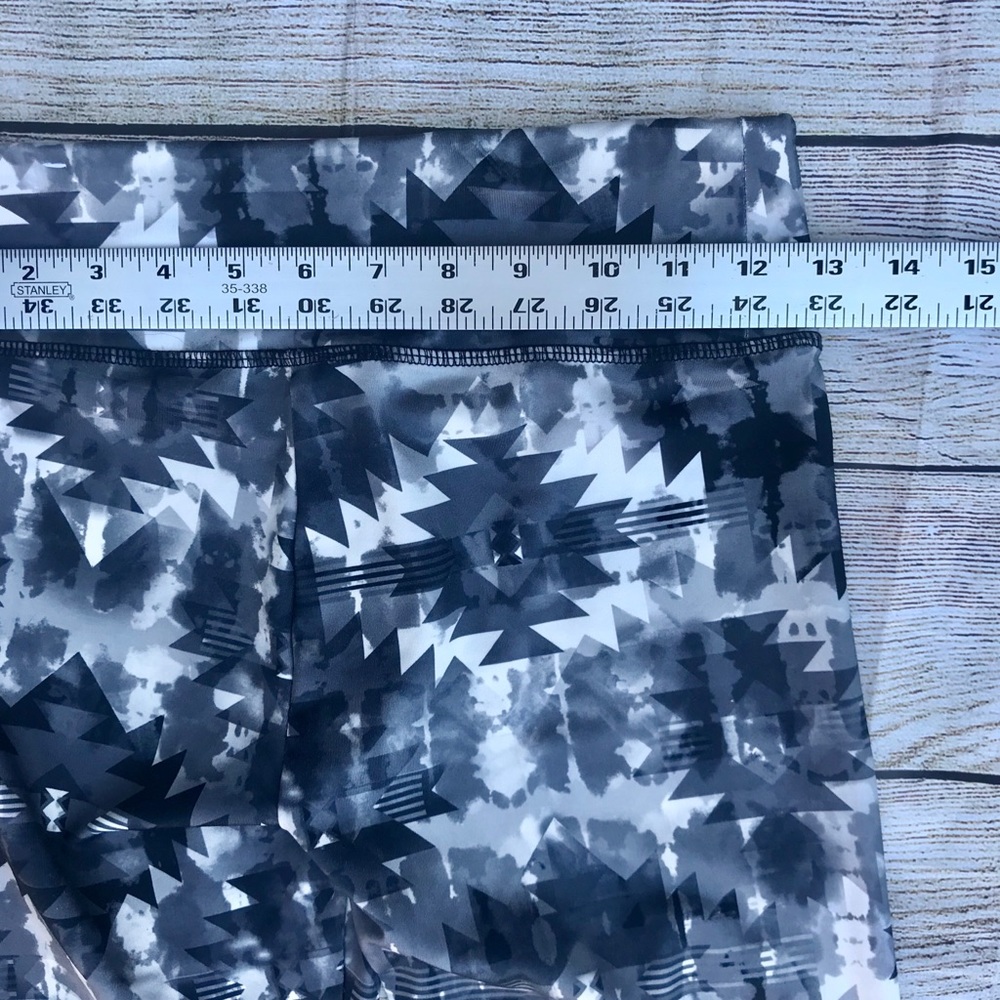 Justice Girl’s Athletic Capris - Picture 5 of 6